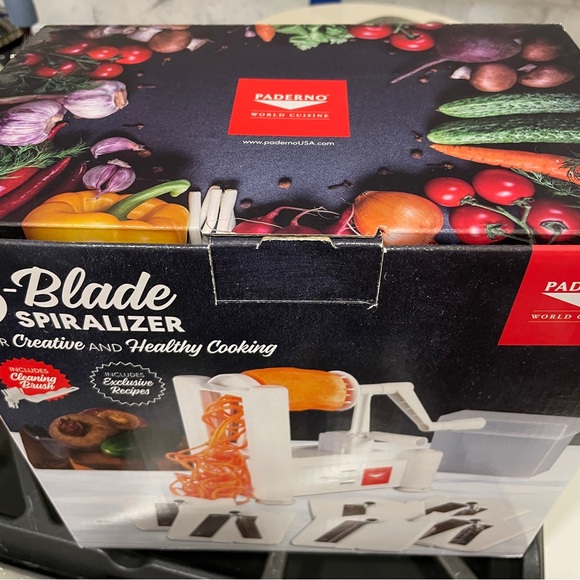 New unused Paderno World Cuisine 6-Blade Vegetable Slicer/Spiralizer - Picture 8 of 8